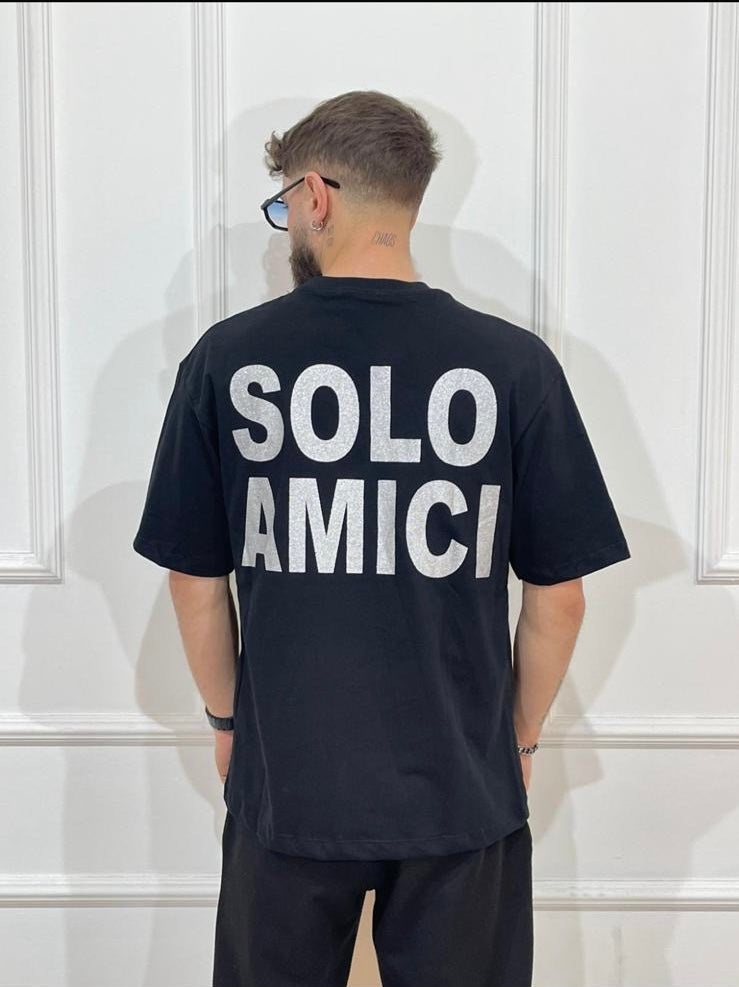 T-shirt solo amici ￼