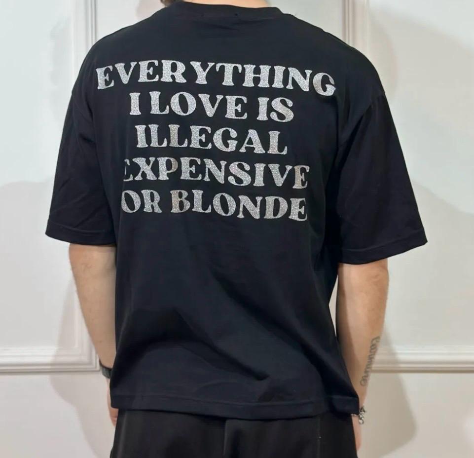 T-shirt everything