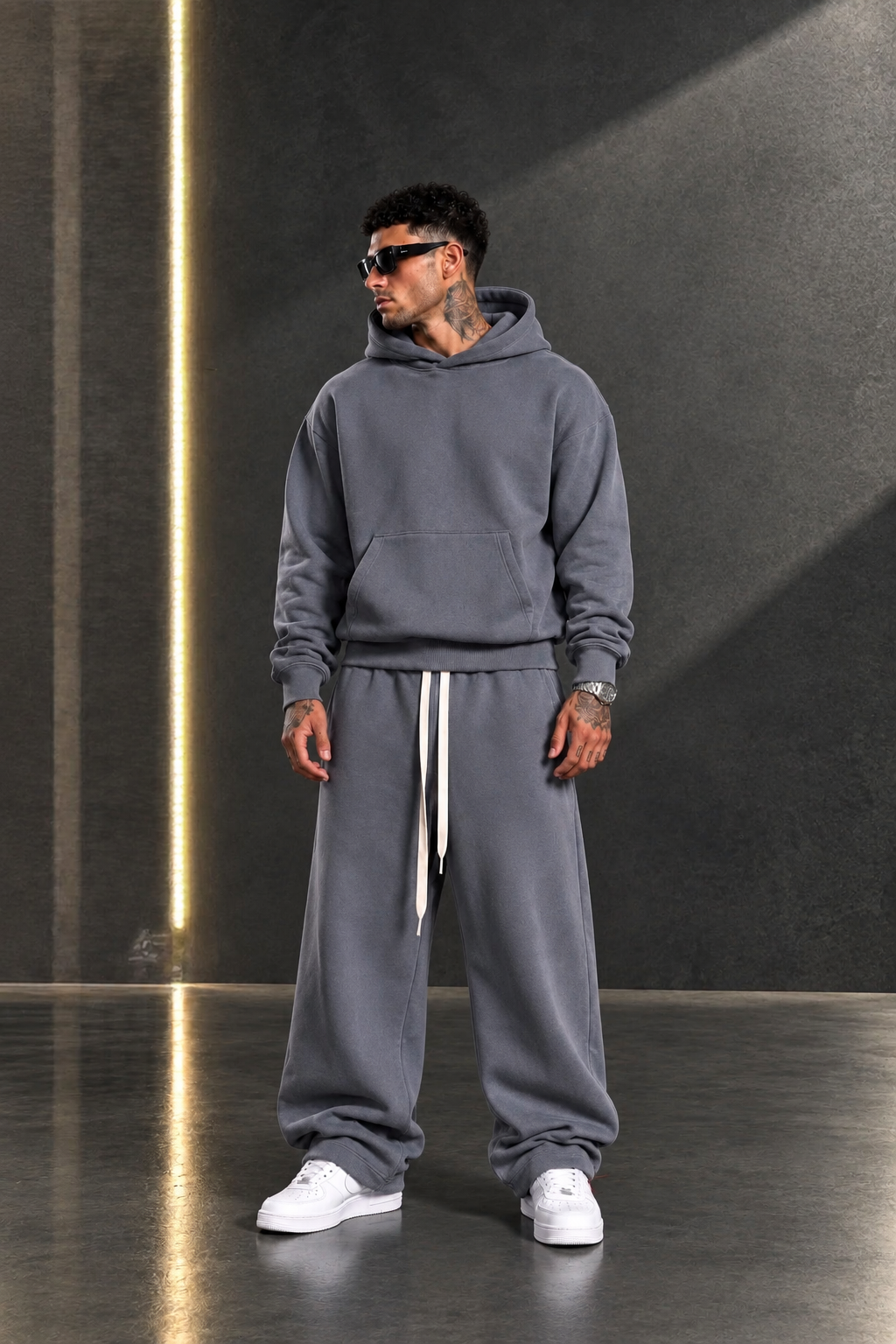 Tuta essential grigio
